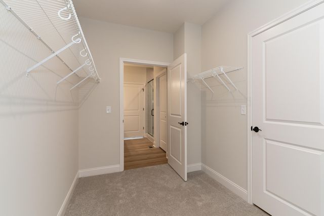 821 Amesbury Drive, Florence, KY 41042