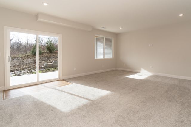 821 Amesbury Drive, Florence, KY 41042