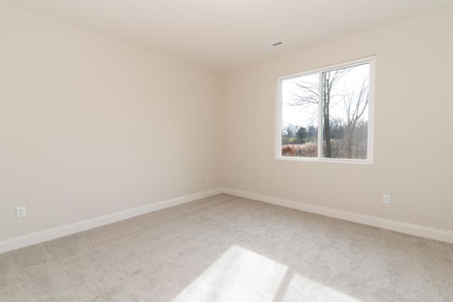 821 Amesbury Drive, Florence, KY 41042