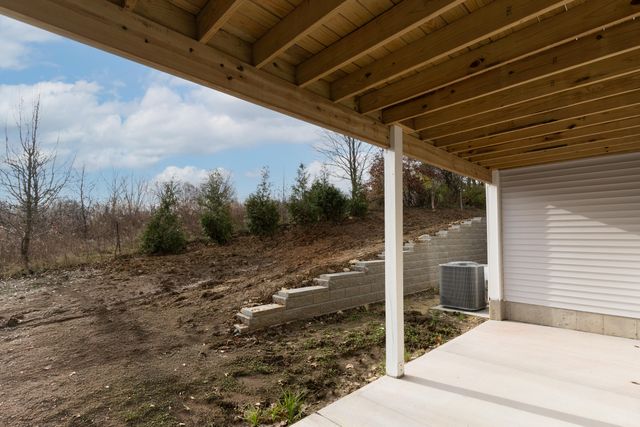 821 Amesbury Drive, Florence, KY 41042