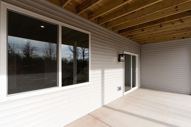 821 Amesbury Drive, Florence, KY 41042