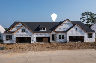 821 Amesbury Drive, Florence, KY 41042