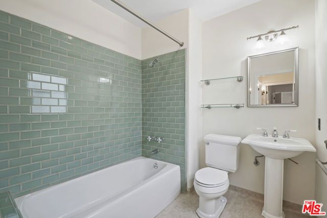 1811 Effie Street, Los Angeles, CA 90026