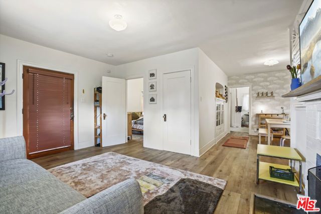 1811 Effie Street, Los Angeles, CA 90026