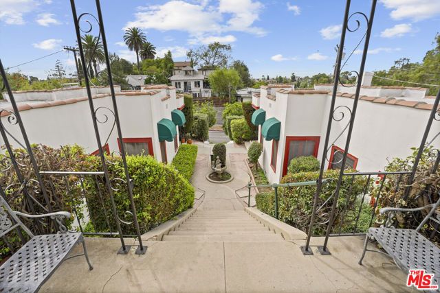 1811 Effie Street, Los Angeles, CA 90026