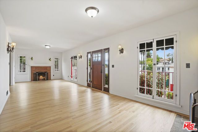 1811 Effie Street, Los Angeles, CA 90026