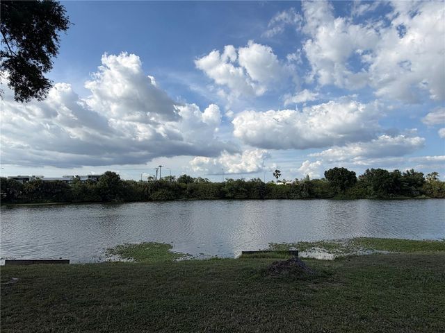 758 BURLWOOD STREET, Brandon, FL 33511