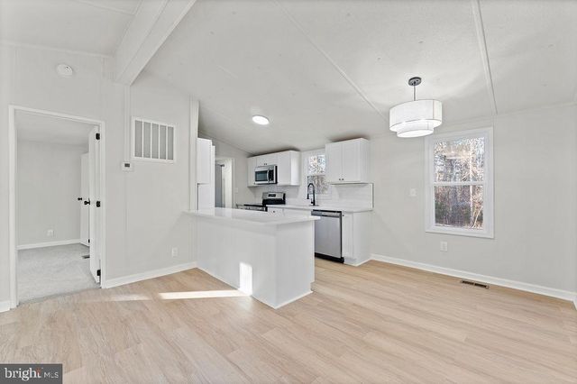 71 WHITE PINE LN, Gordonsville, VA 22942