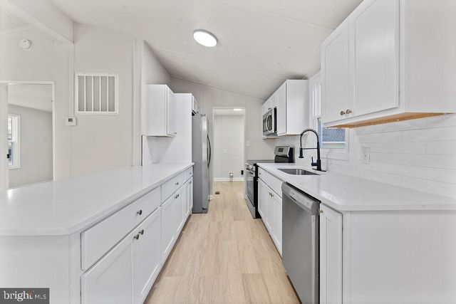 71 WHITE PINE LN, Gordonsville, VA 22942