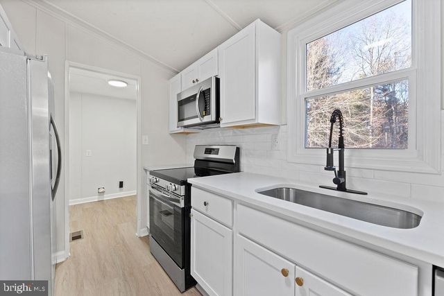 71 WHITE PINE LN, Gordonsville, VA 22942