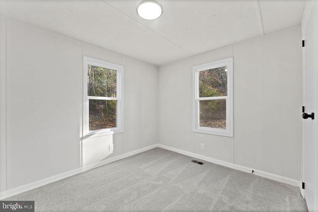 71 WHITE PINE LN, Gordonsville, VA 22942