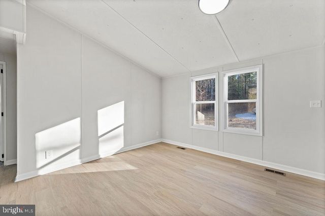 71 WHITE PINE LN, Gordonsville, VA 22942