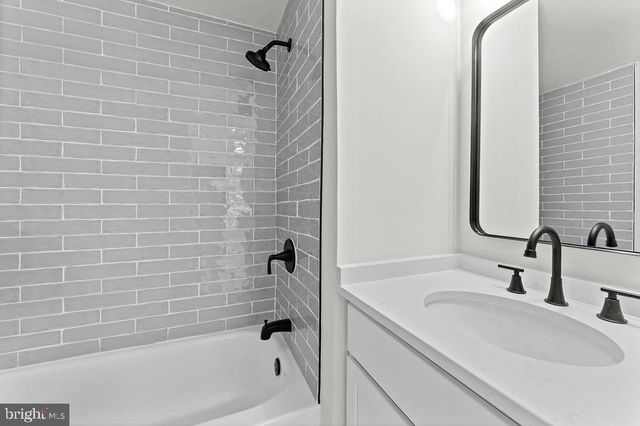 71 WHITE PINE LN, Gordonsville, VA 22942