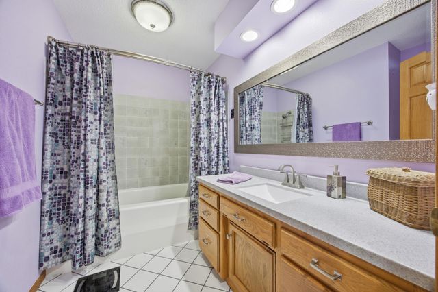 1355 Cossette Drive S, Fargo, ND 58104