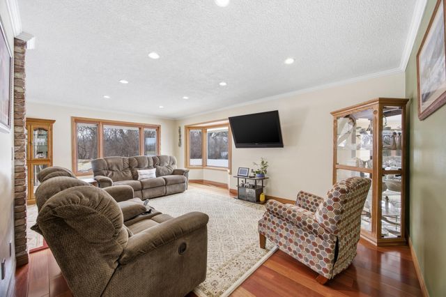 1355 Cossette Drive S, Fargo, ND 58104