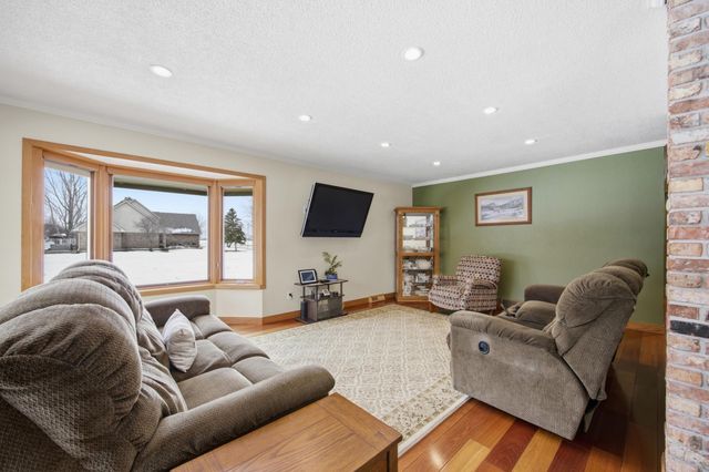 1355 Cossette Drive S, Fargo, ND 58104