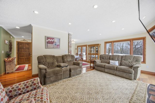 1355 Cossette Drive S, Fargo, ND 58104