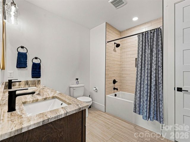 258 Mavrick Drive 26R, Mills River, NC 28759