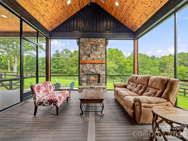 258 Mavrick Drive 26R, Mills River, NC 28759