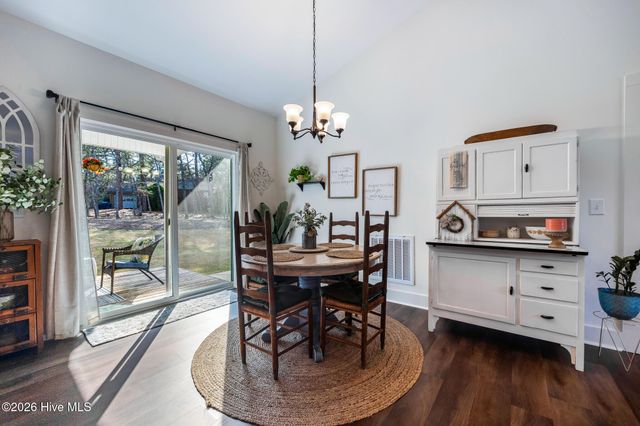 101 Seminole Court, West End, NC 27376