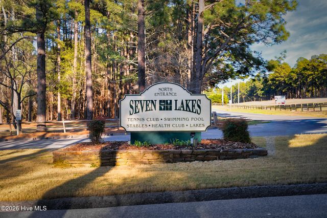 101 Seminole Court, West End, NC 27376