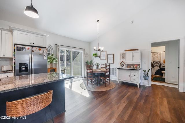 101 Seminole Court, West End, NC 27376