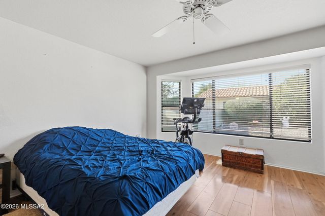 14711 N Windshade Drive, Oro Valley, AZ 85755