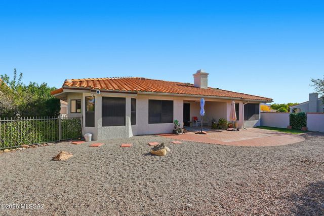 14711 N Windshade Drive, Oro Valley, AZ 85755