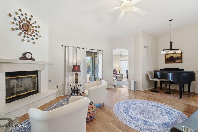 14711 N Windshade Drive, Oro Valley, AZ 85755