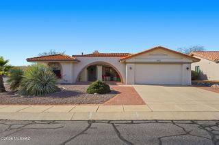 14711 N Windshade Drive, Oro Valley, AZ 85755