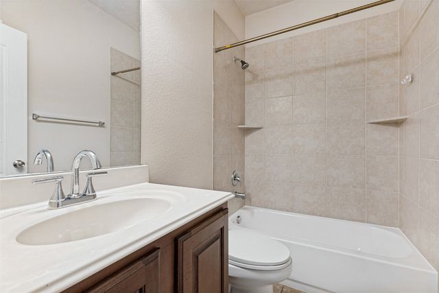 12441 Woods Edge Trail, Fort Worth, TX 76244