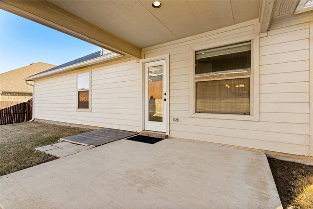 12441 Woods Edge Trail, Fort Worth, TX 76244