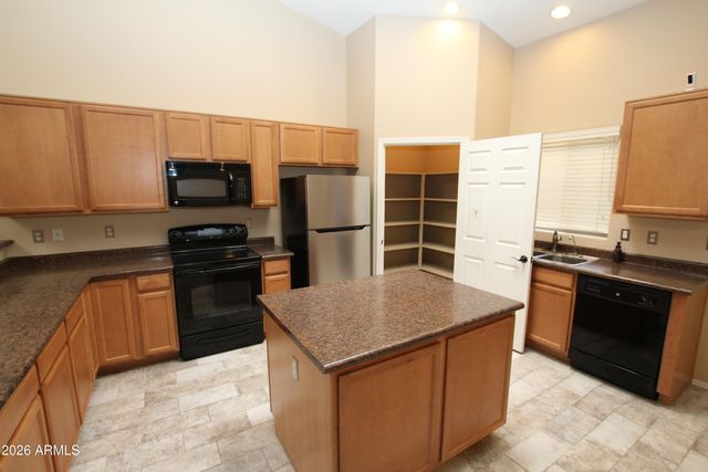 8984 W NICOLET Avenue, Glendale, AZ 85305