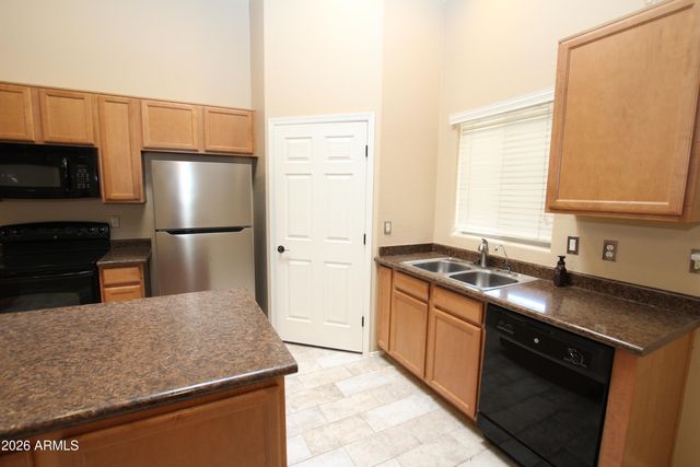 8984 W NICOLET Avenue, Glendale, AZ 85305