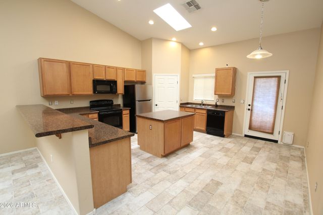8984 W NICOLET Avenue, Glendale, AZ 85305