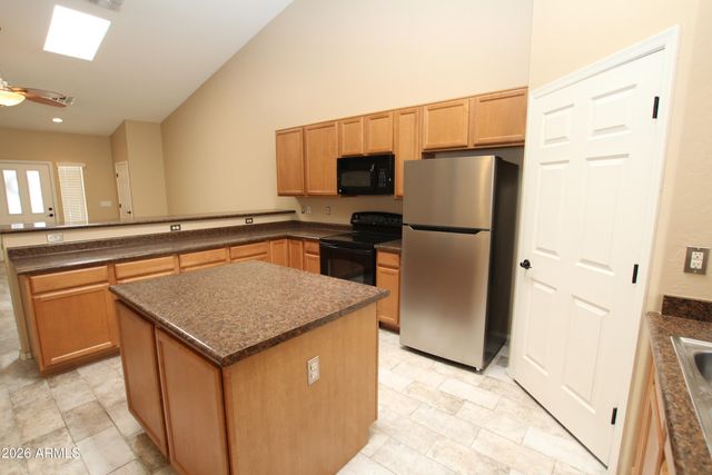 8984 W NICOLET Avenue, Glendale, AZ 85305