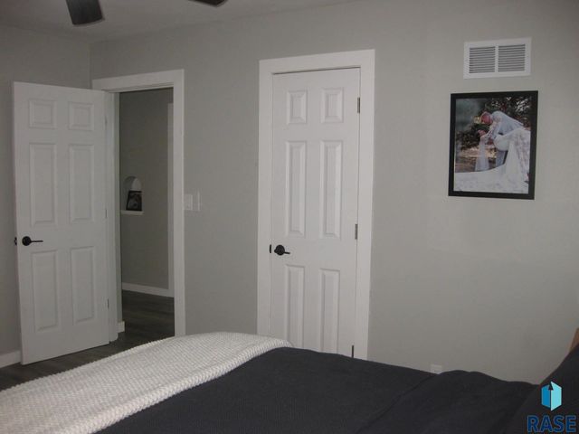 707 E 6th St Street, Dell Rapids, SD 57022