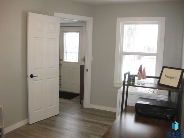 707 E 6th St Street, Dell Rapids, SD 57022