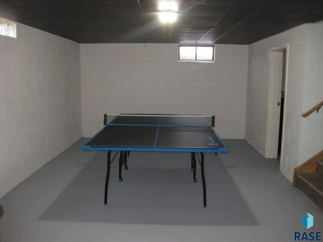 707 E 6th St Street, Dell Rapids, SD 57022