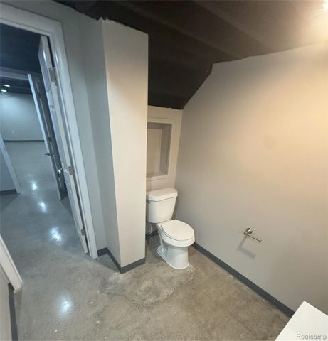 33555 Groth Drive, Sterling Heights, MI 48312