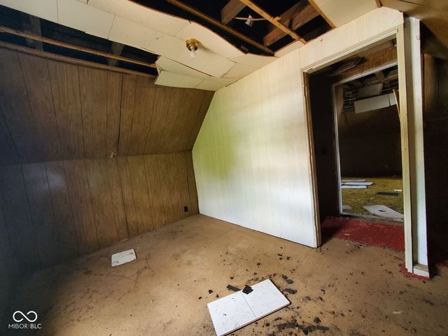 2217 S F Street, Elwood, IN 46036