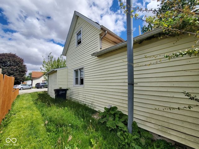 2217 S F Street, Elwood, IN 46036