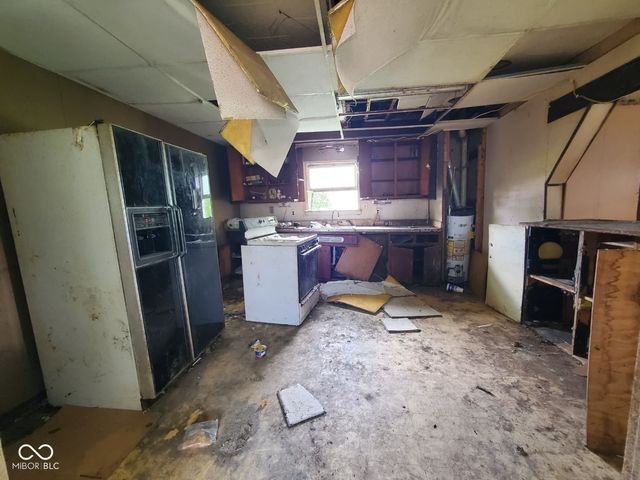 2217 S F Street, Elwood, IN 46036