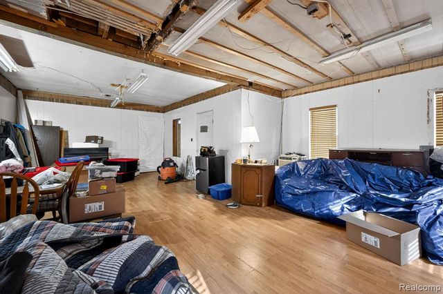 1002 S Shiawassee Street, Owosso, MI 48867