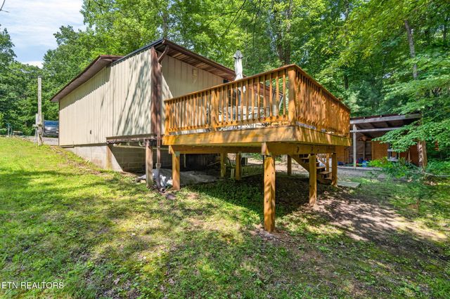 207 David Crockett Rd, Crossville, TN 38572