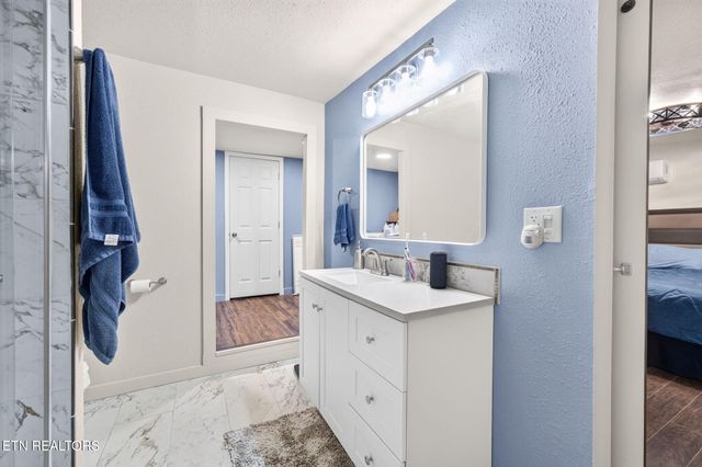 207 David Crockett Rd, Crossville, TN 38572