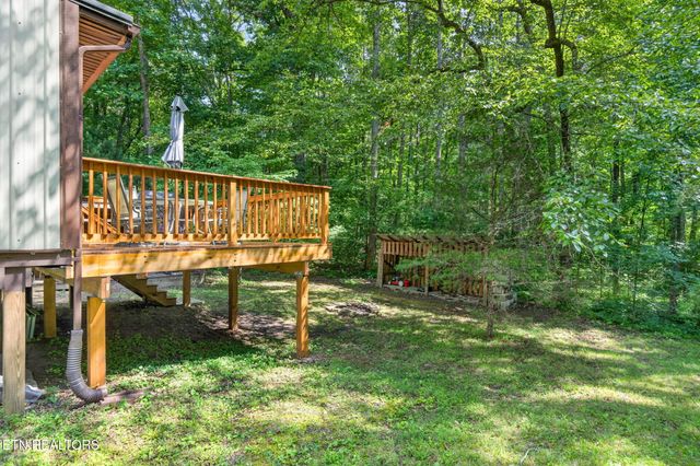 207 David Crockett Rd, Crossville, TN 38572