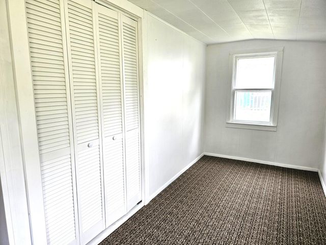 109 W Woodrow Street, Fremont, MI 49412