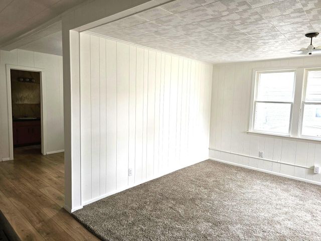 109 W Woodrow Street, Fremont, MI 49412