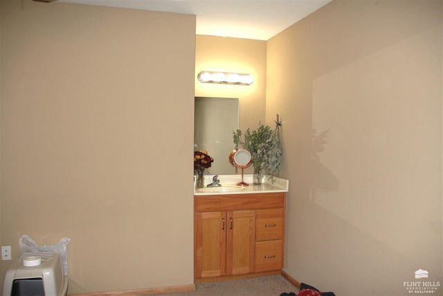 924 Bertrand Street, Manhattan, KS 66502